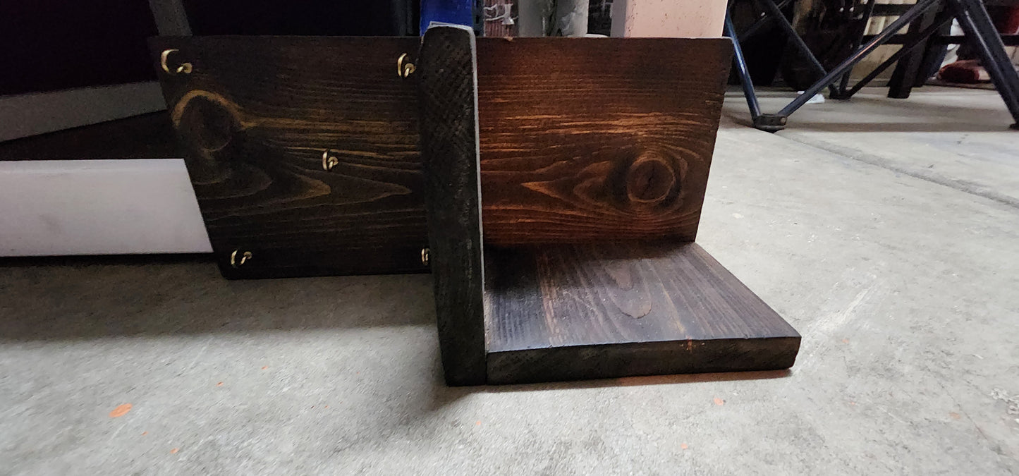 Keychain holder with Shelf